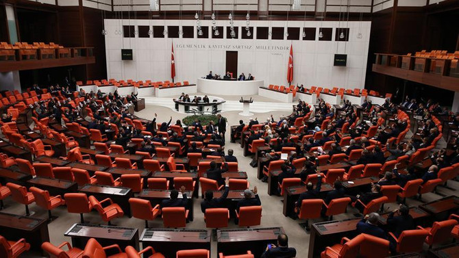 Meclisteki parti sayısı 9a çıktı Meclisteki parti sayısı 9a çıktı